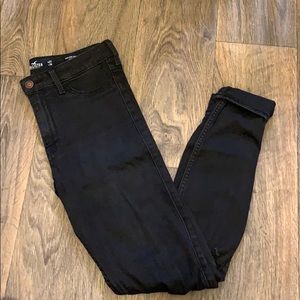 Black skinny jeans